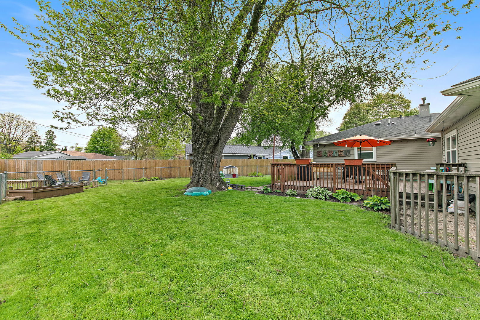 2901 Stork Court, Rolling Meadows, IL 60008