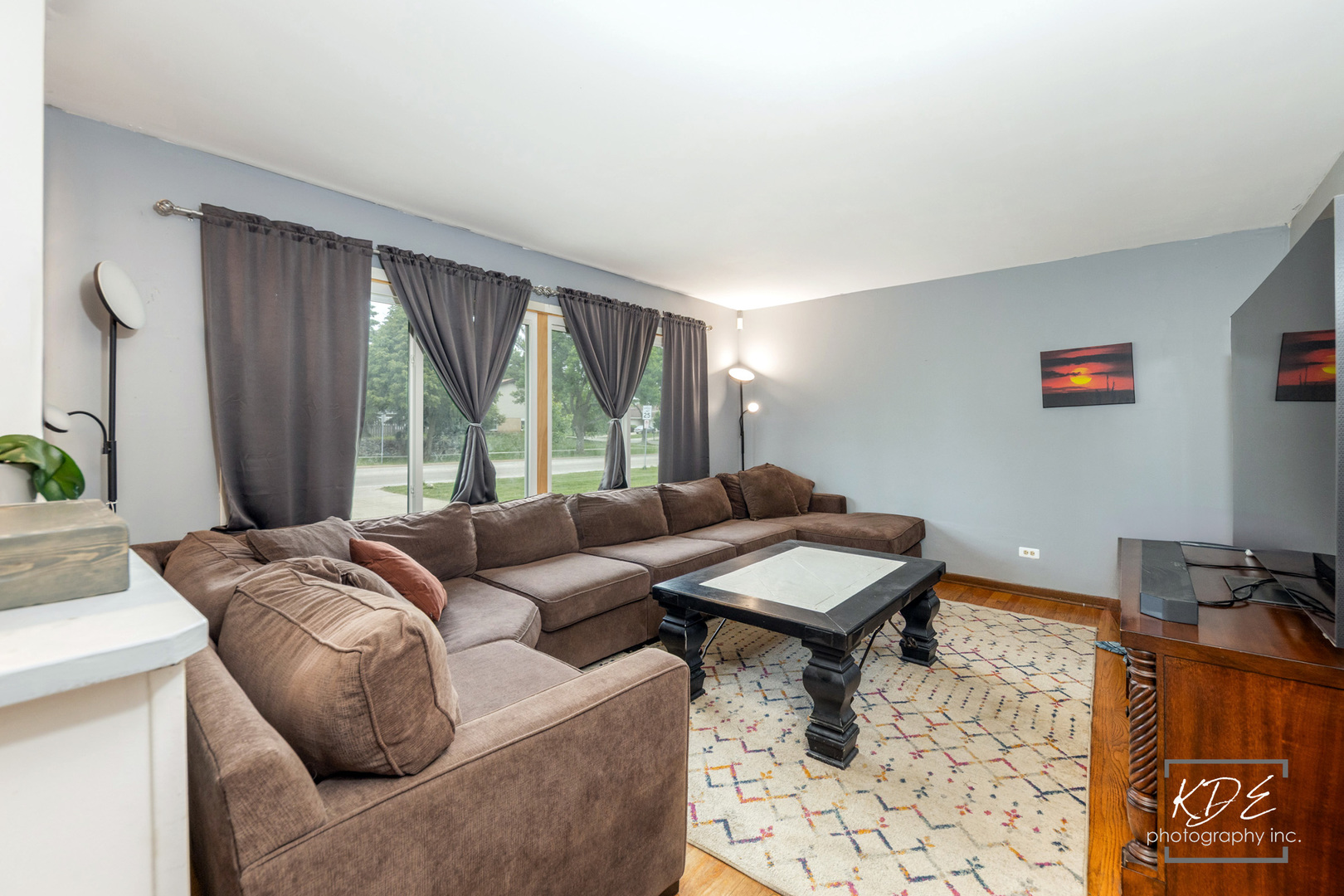 411 E Weathersfield Way, Schaumburg, IL 60193