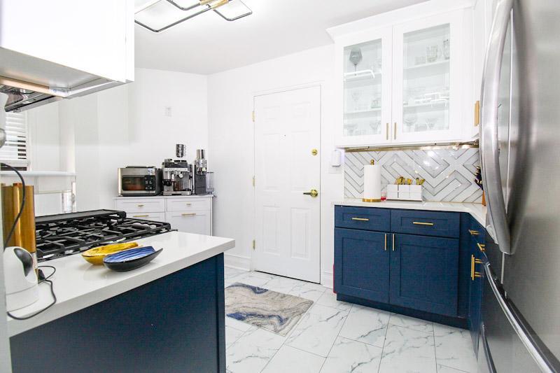 7321 S South Shore Drive #7B, Chicago, IL 60649