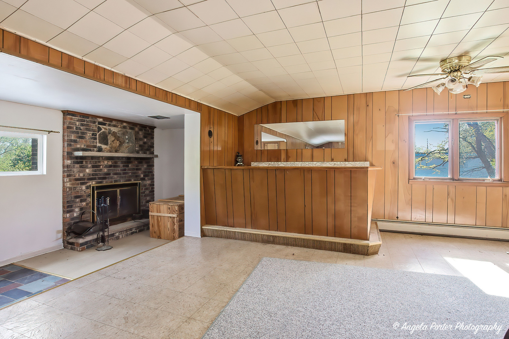 42177 N Lake Avenue, Antioch, IL 60002