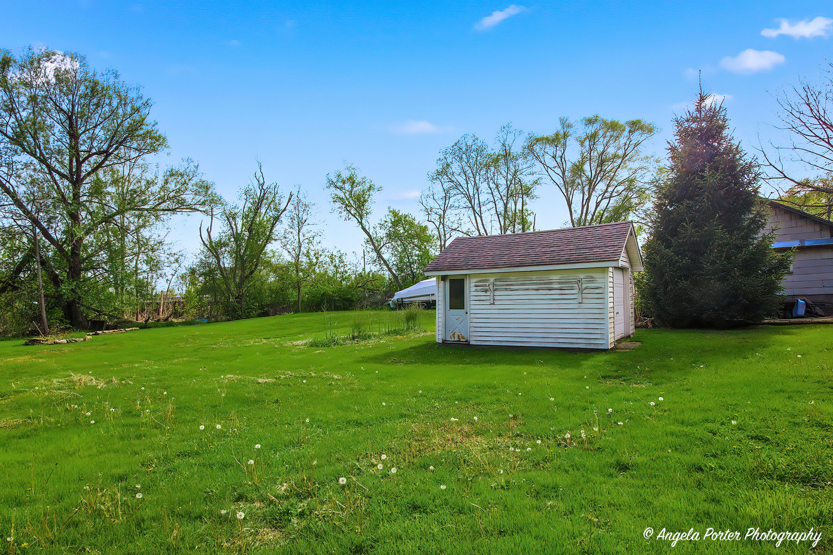 42177 N Lake Avenue, Antioch, IL 60002