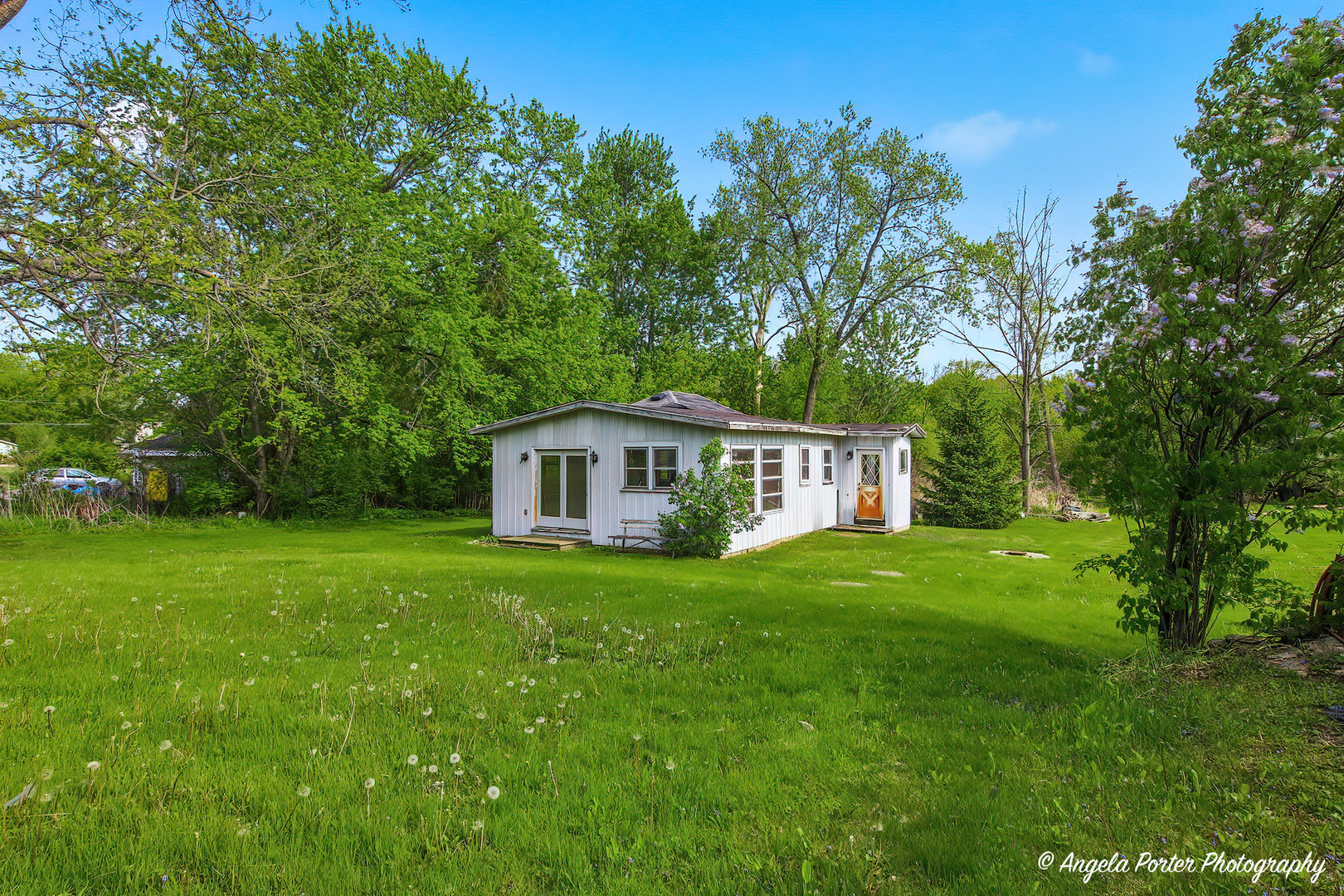 42177 N Lake Avenue, Antioch, IL 60002