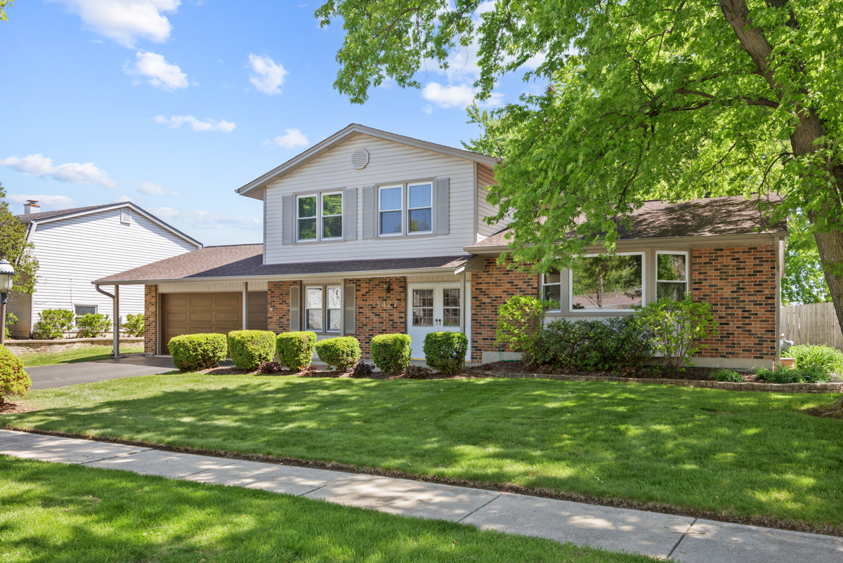 1477 William Clifford Lane, Elk Grove Village, IL 60007