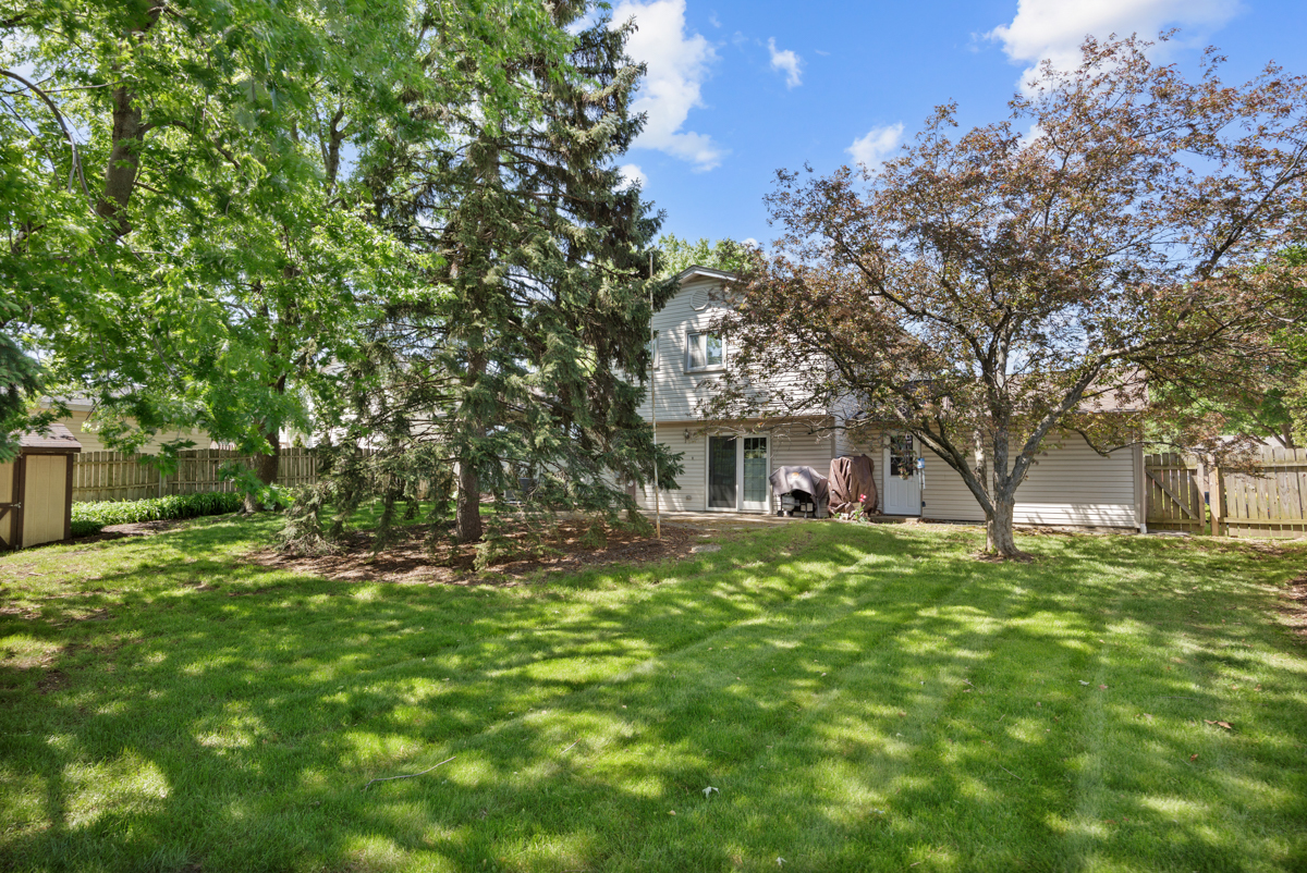 1477 William Clifford Lane, Elk Grove Village, IL 60007