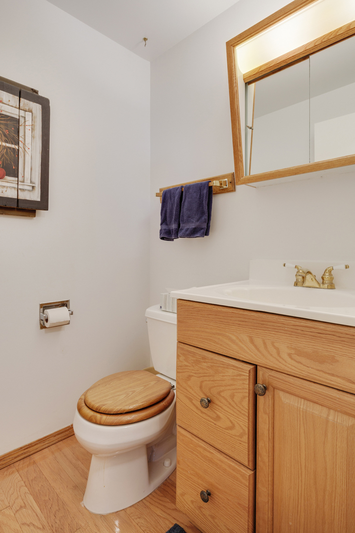 1477 William Clifford Lane, Elk Grove Village, IL 60007