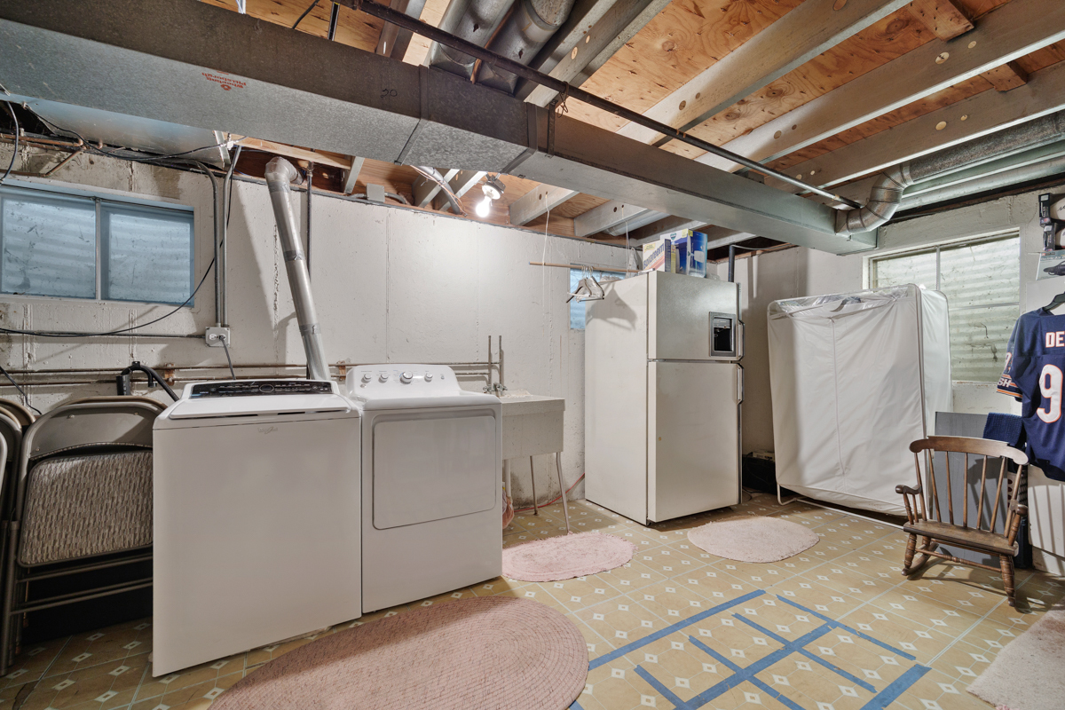 1477 William Clifford Lane, Elk Grove Village, IL 60007