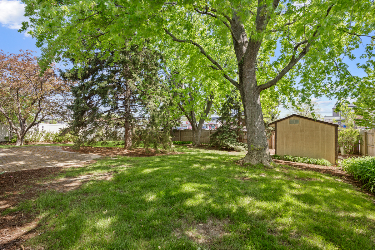 1477 William Clifford Lane, Elk Grove Village, IL 60007