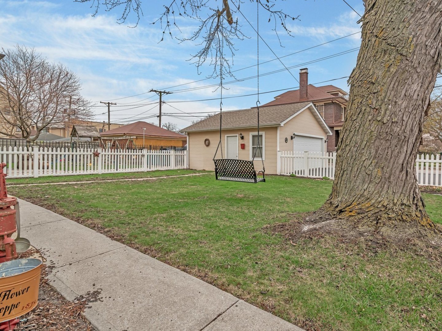 313 N Raynor Avenue, Joliet, IL 60435