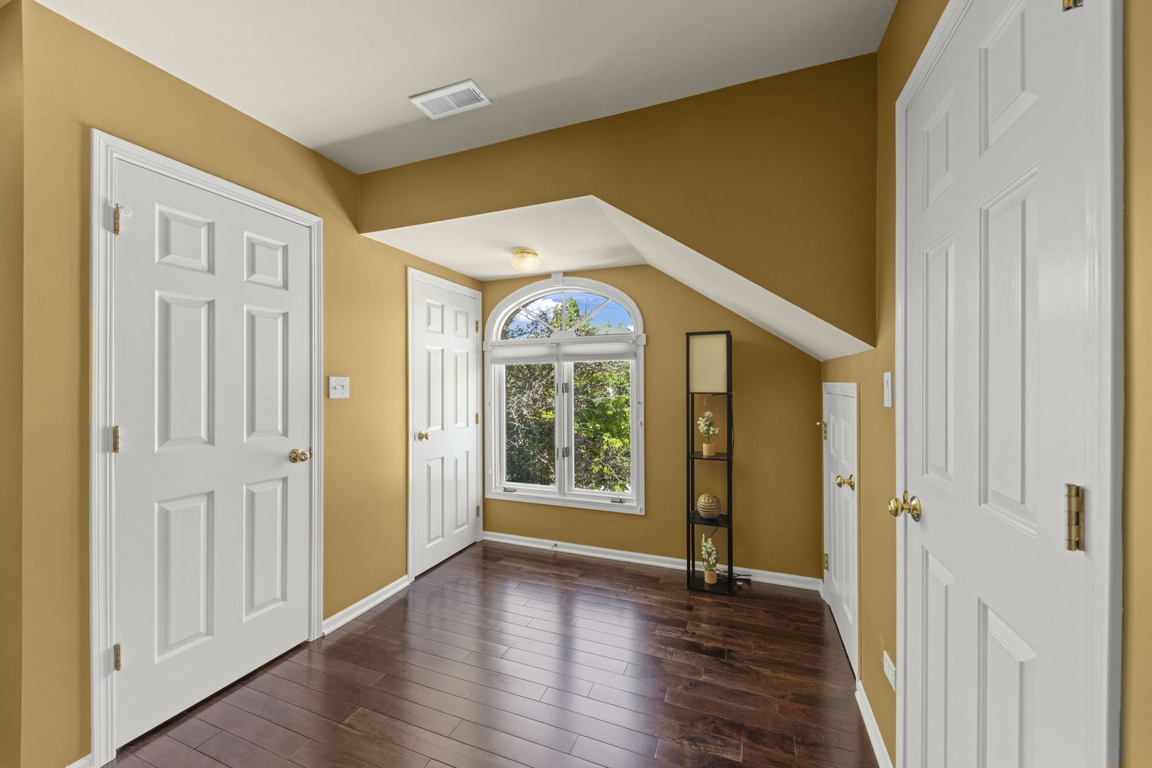 11019 Shenandoah Drive, Orland Park, IL 60467