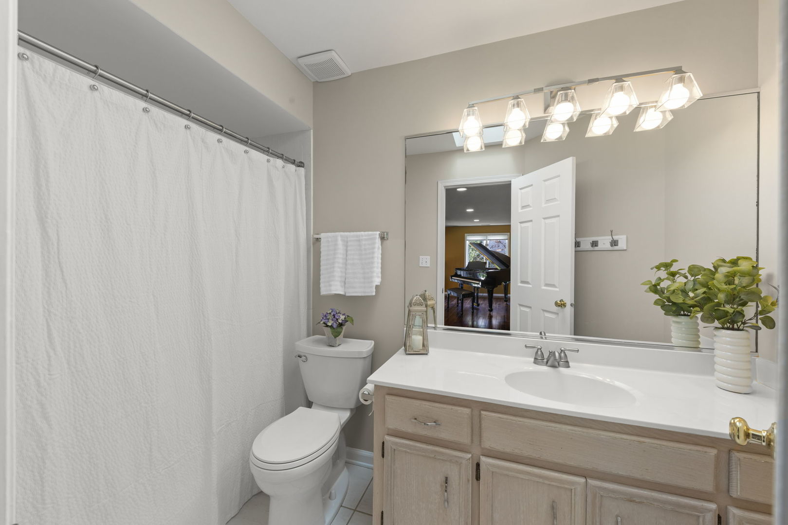 11019 Shenandoah Drive, Orland Park, IL 60467