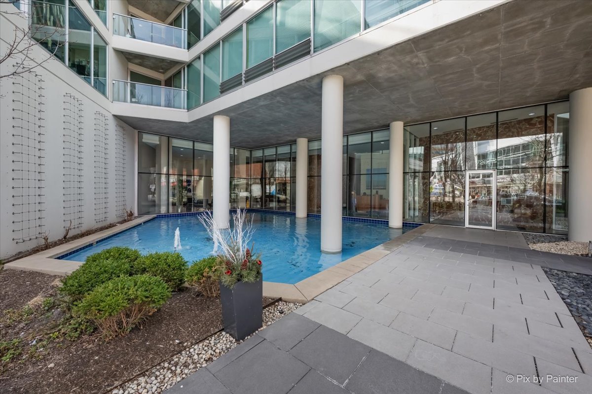 1720 Maple Avenue #2460, Evanston, IL 60201