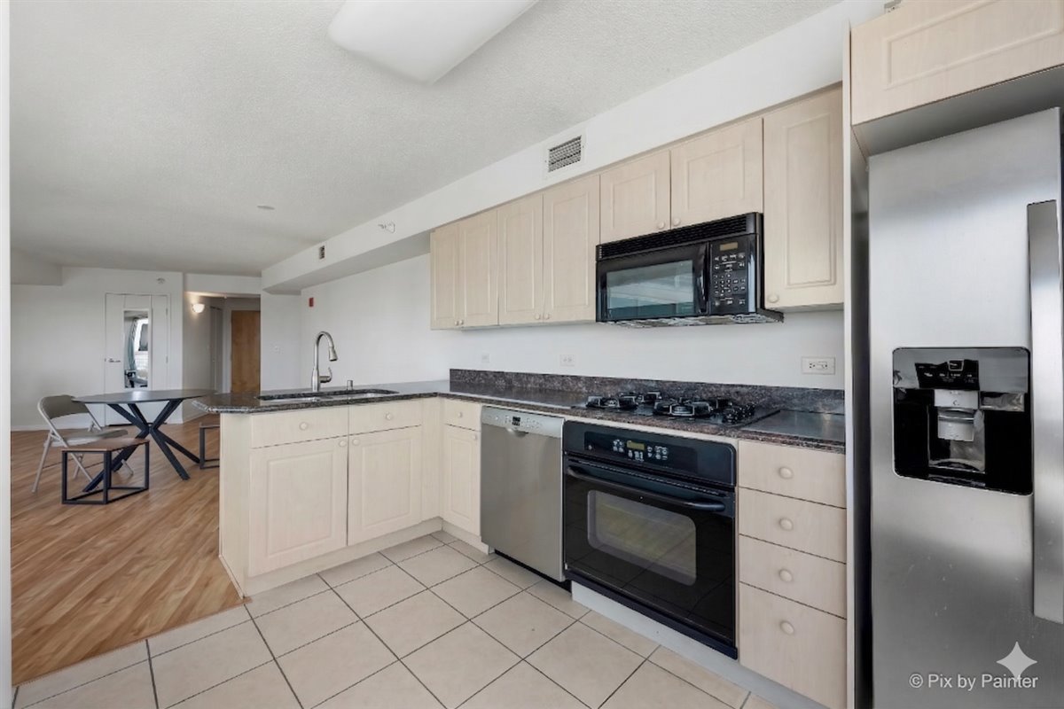 1720 Maple Avenue #2460, Evanston, IL 60201