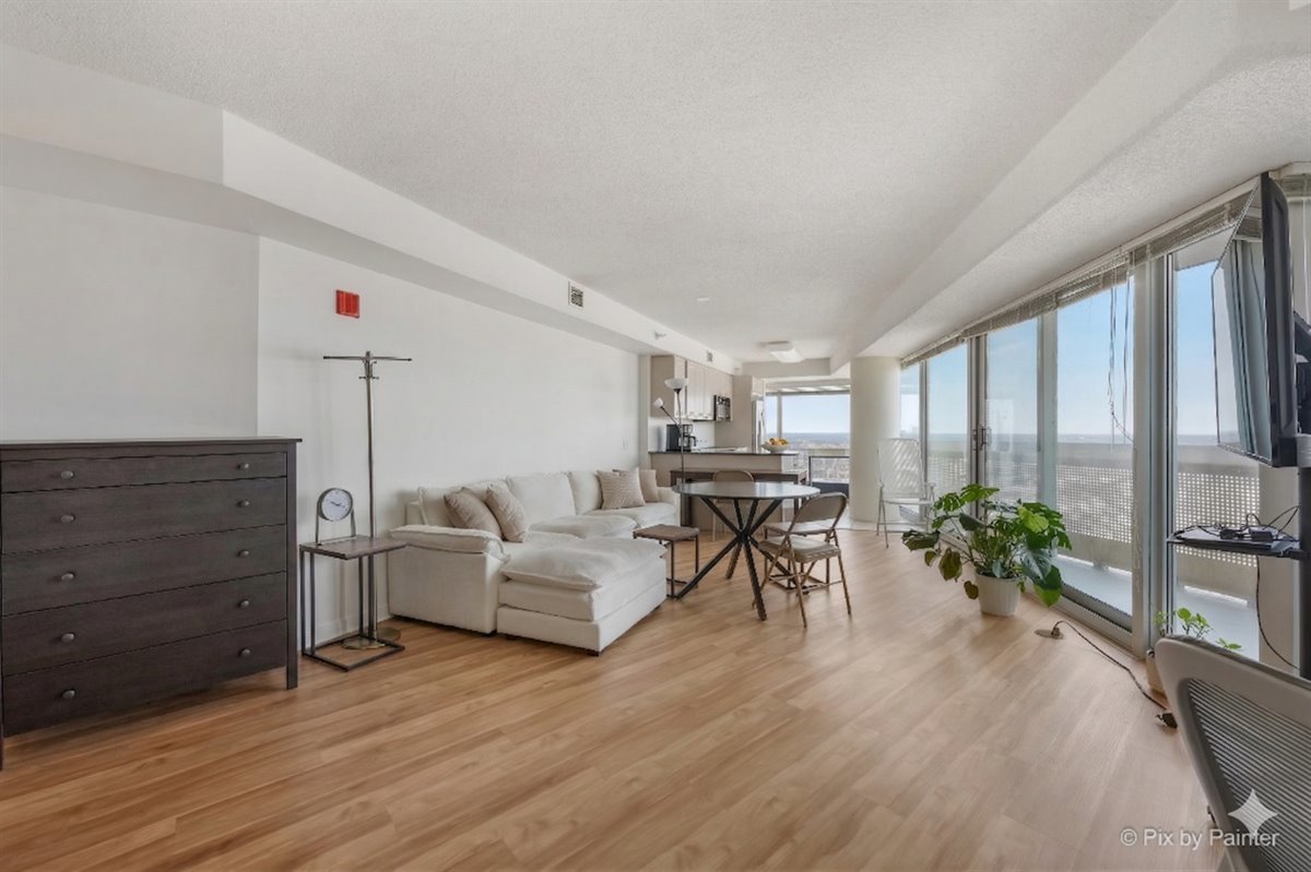 1720 Maple Avenue #2460, Evanston, IL 60201
