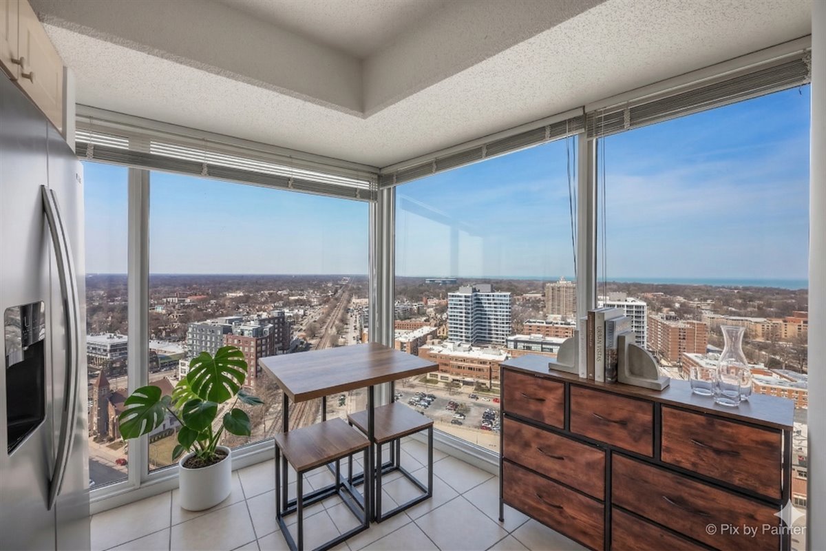 1720 Maple Avenue #2460, Evanston, IL 60201