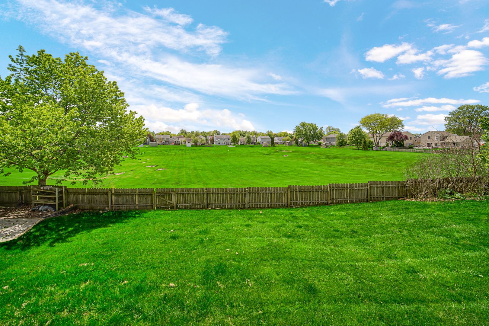 1188 Brookstone Drive, Carol Stream, IL 60188