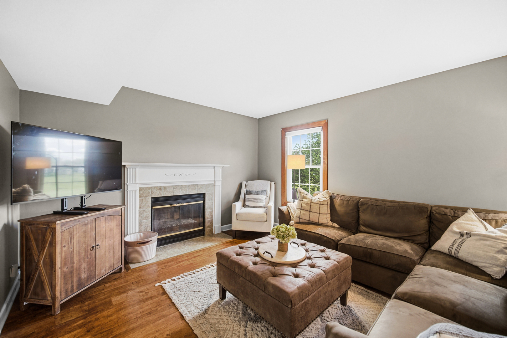 1188 Brookstone Drive, Carol Stream, IL 60188