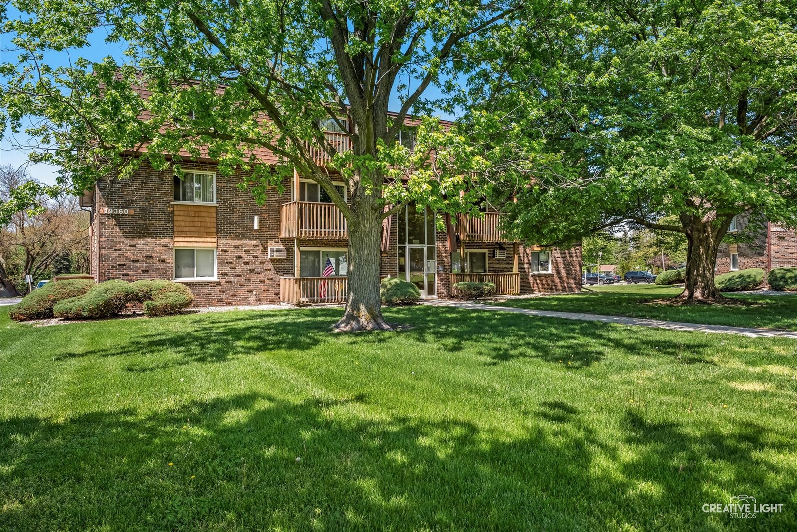 19360 Wolf Road #9, Mokena, IL 60448