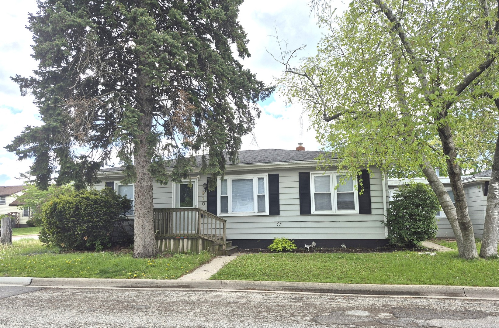 910 Cleary Avenue, Joliet, IL 60435