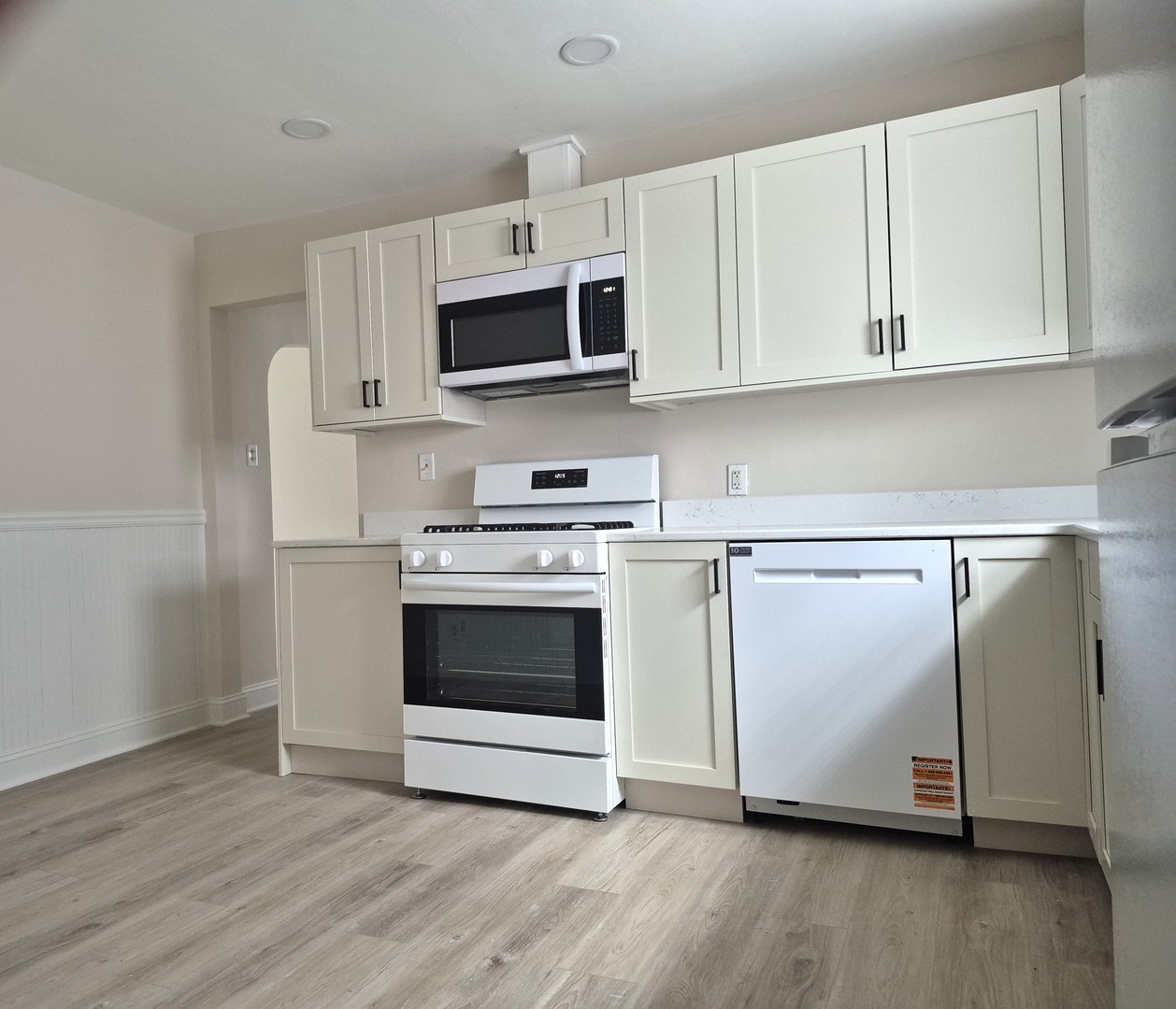 910 Cleary Avenue, Joliet, IL 60435