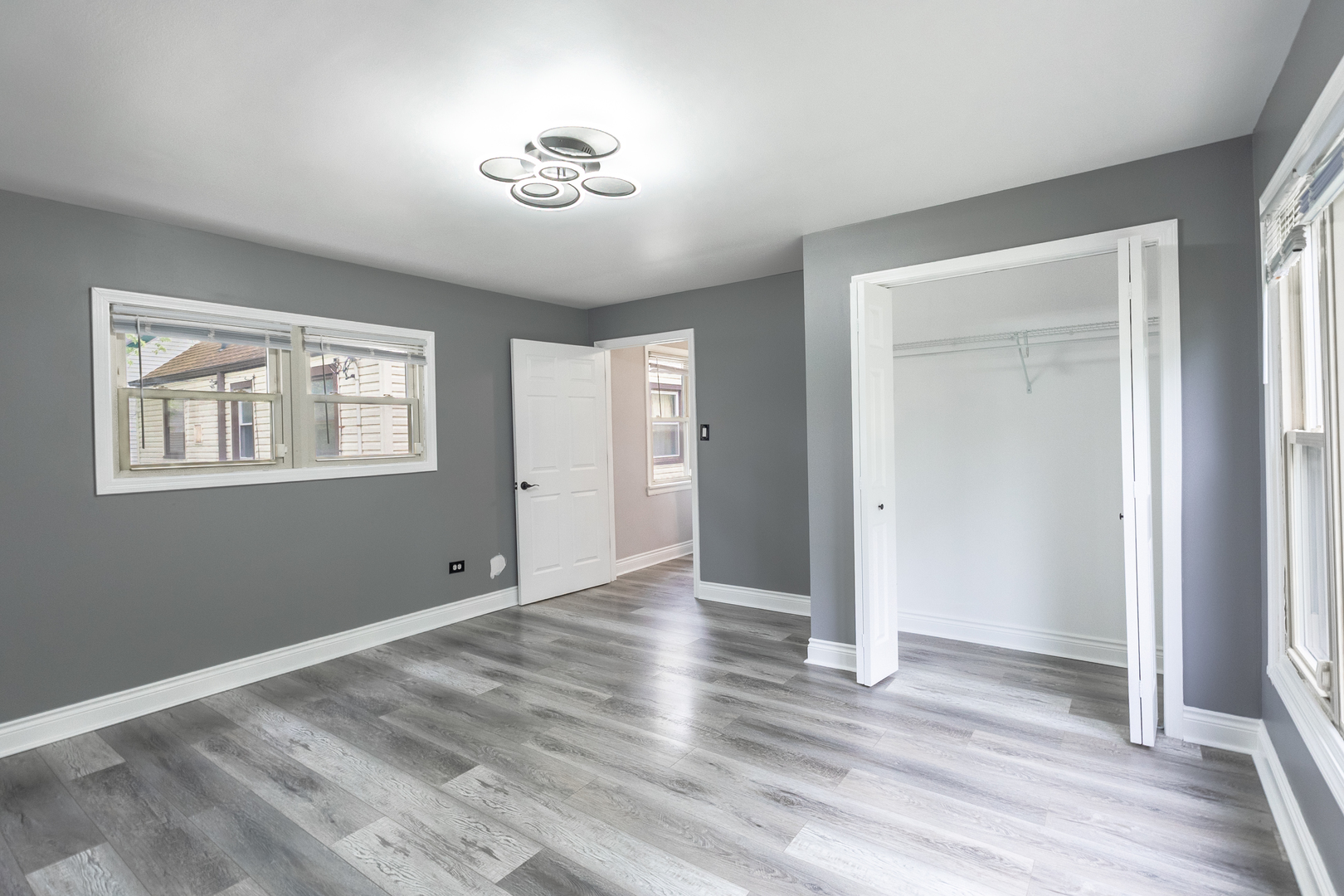 547 E 148th Place, Harvey, IL 60426