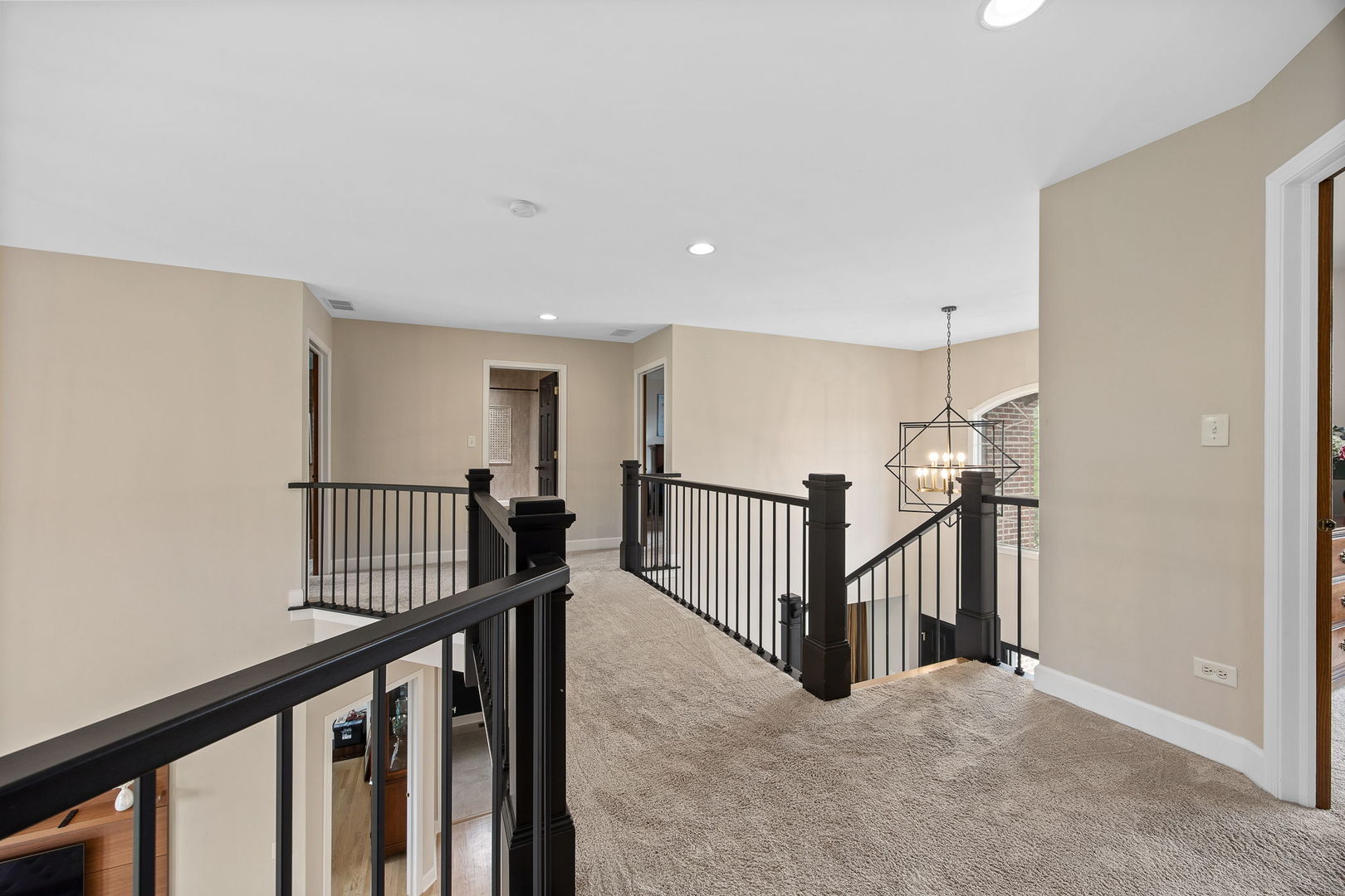 1045 Hilltop Drive, Lemont, IL 60439