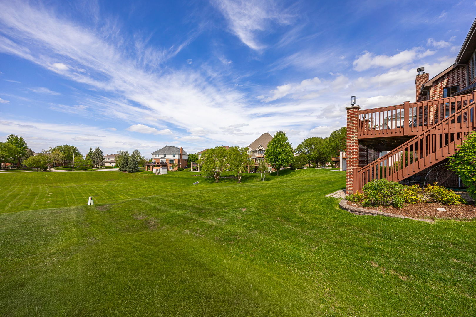 1045 Hilltop Drive, Lemont, IL 60439