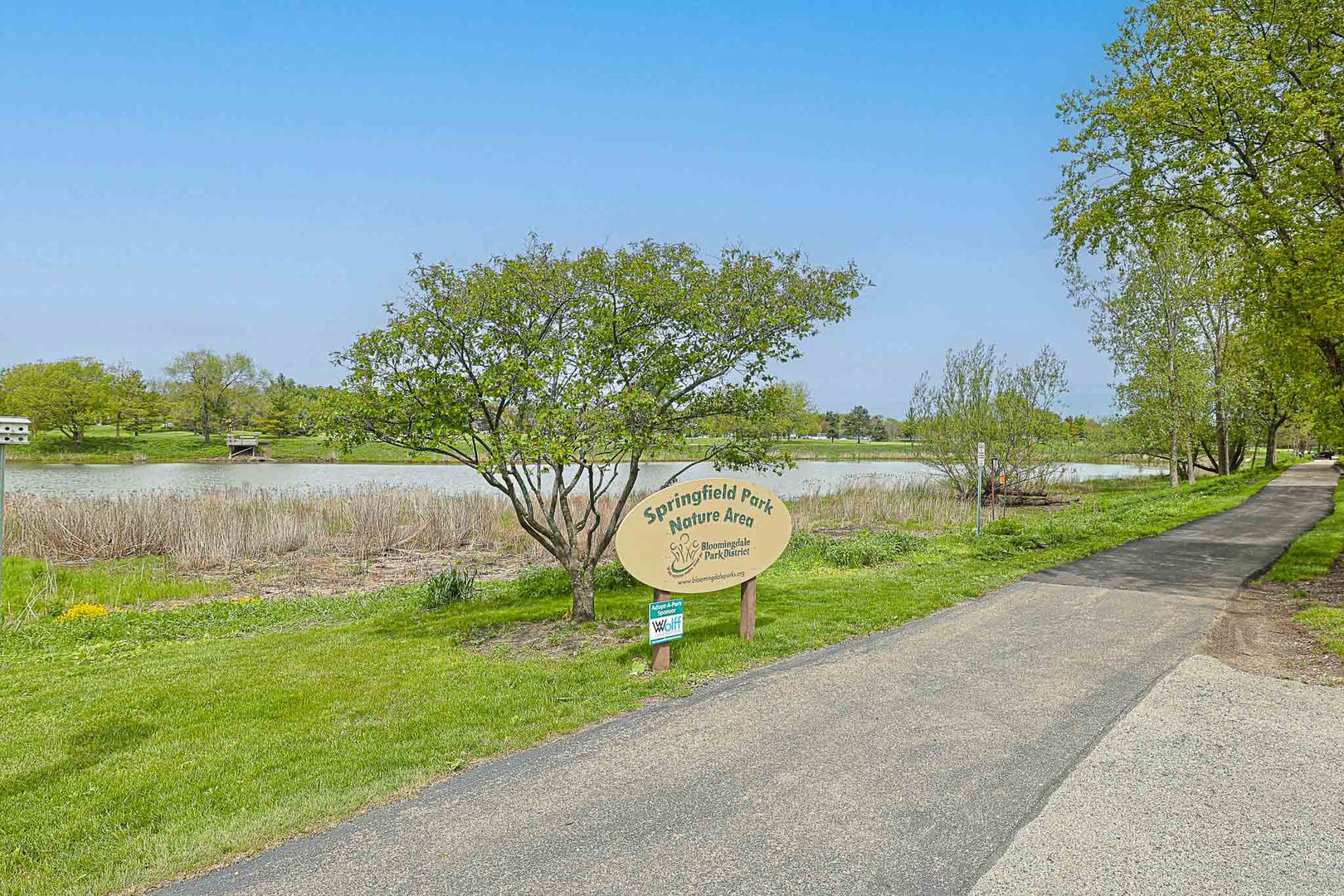 1 Bloomingdale Place #200, Bloomingdale, IL 60108