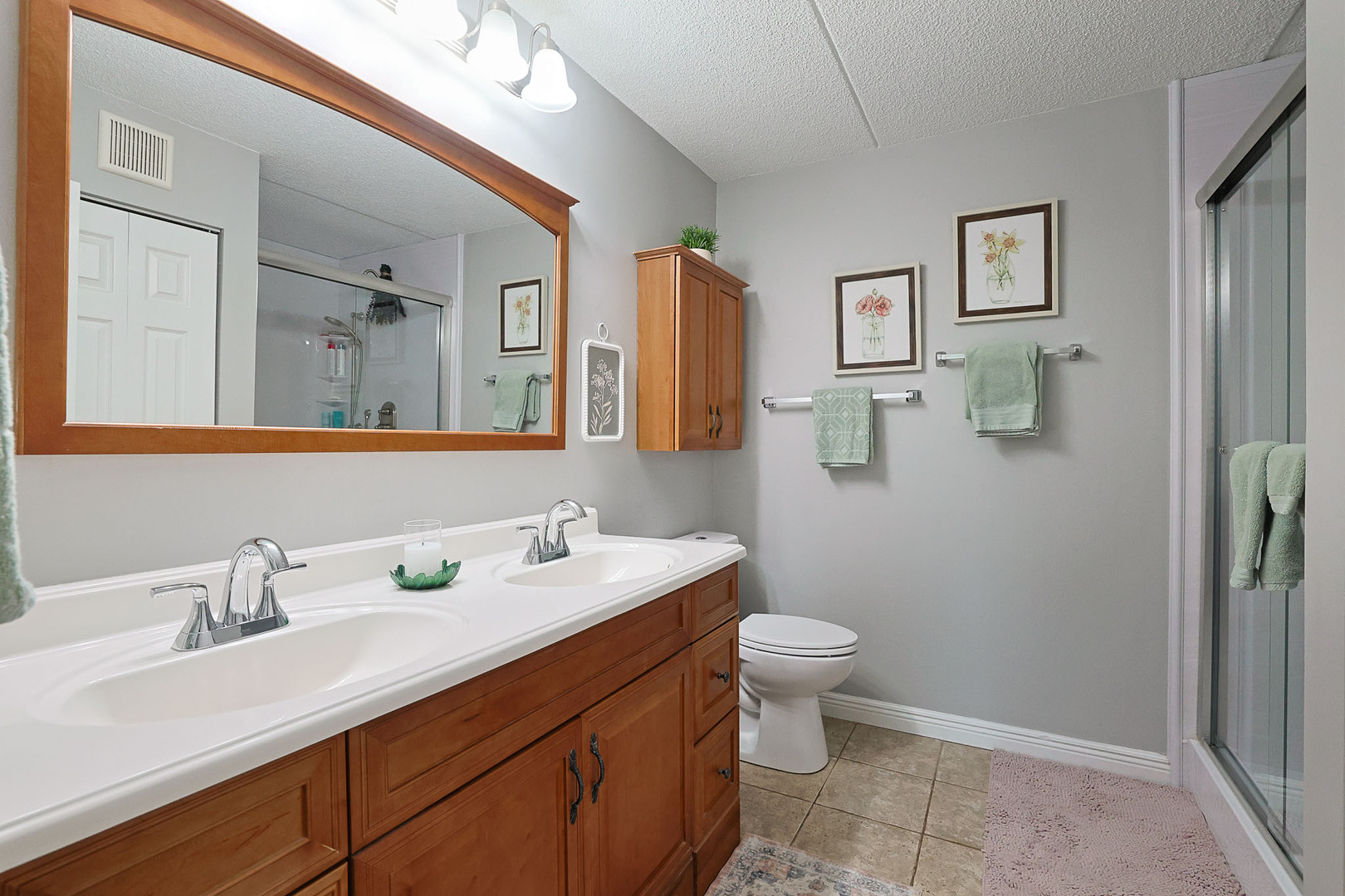 1 Bloomingdale Place #200, Bloomingdale, IL 60108