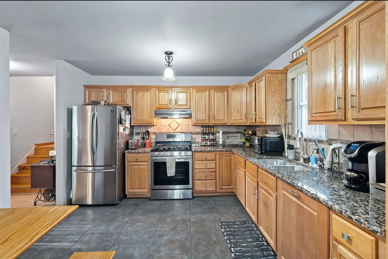 711 Osage Street, Joliet, IL 60432