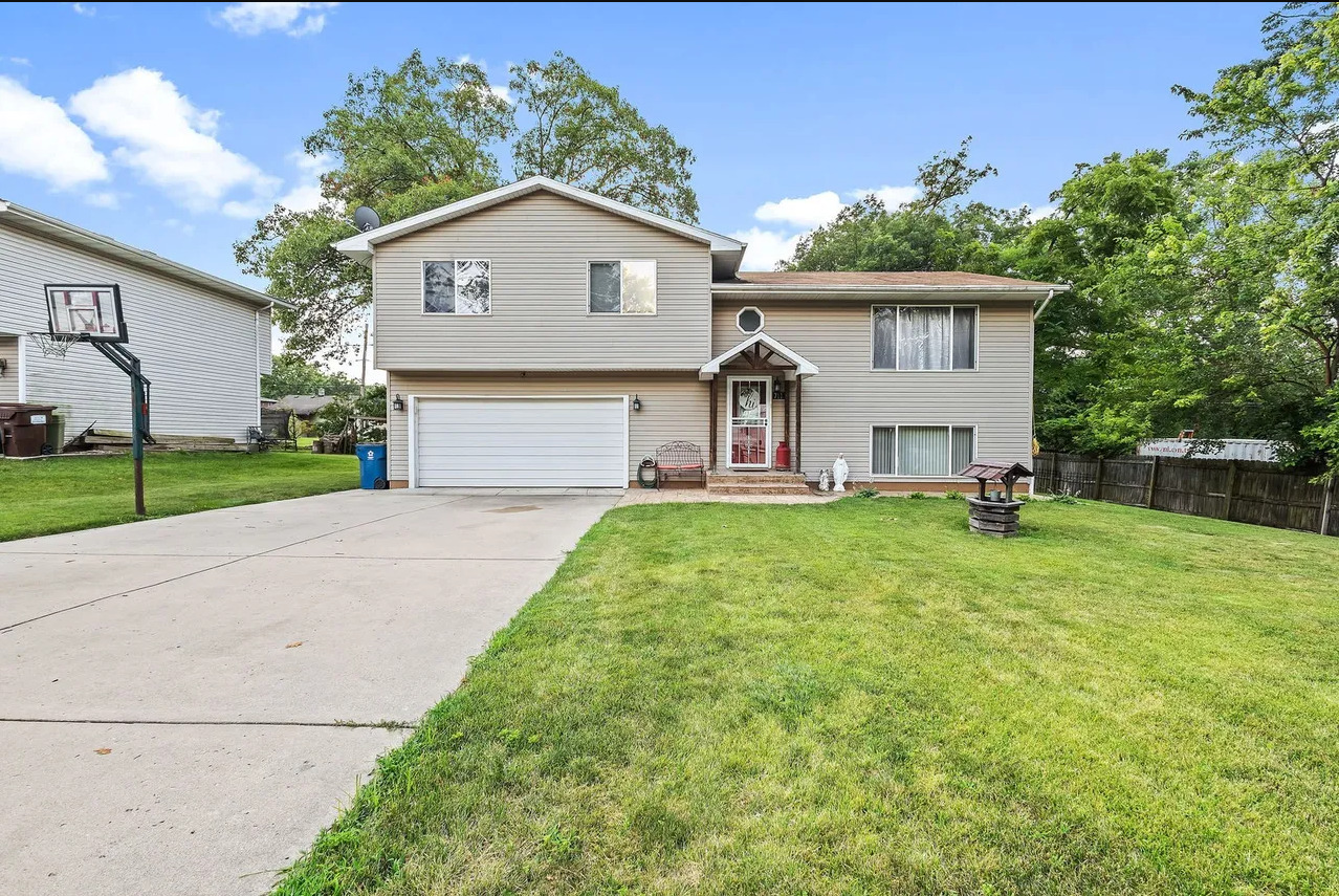 711 Osage Street, Joliet, IL 60432