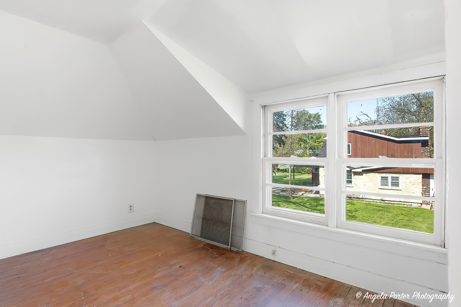 42169 N Lake Avenue, Antioch, IL 60002