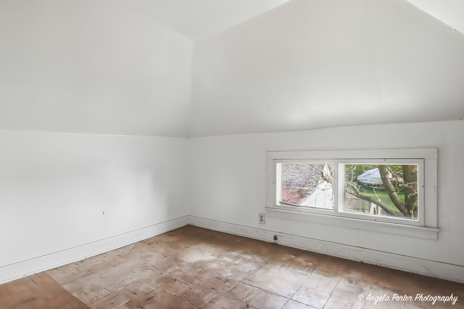 42169 N Lake Avenue, Antioch, IL 60002