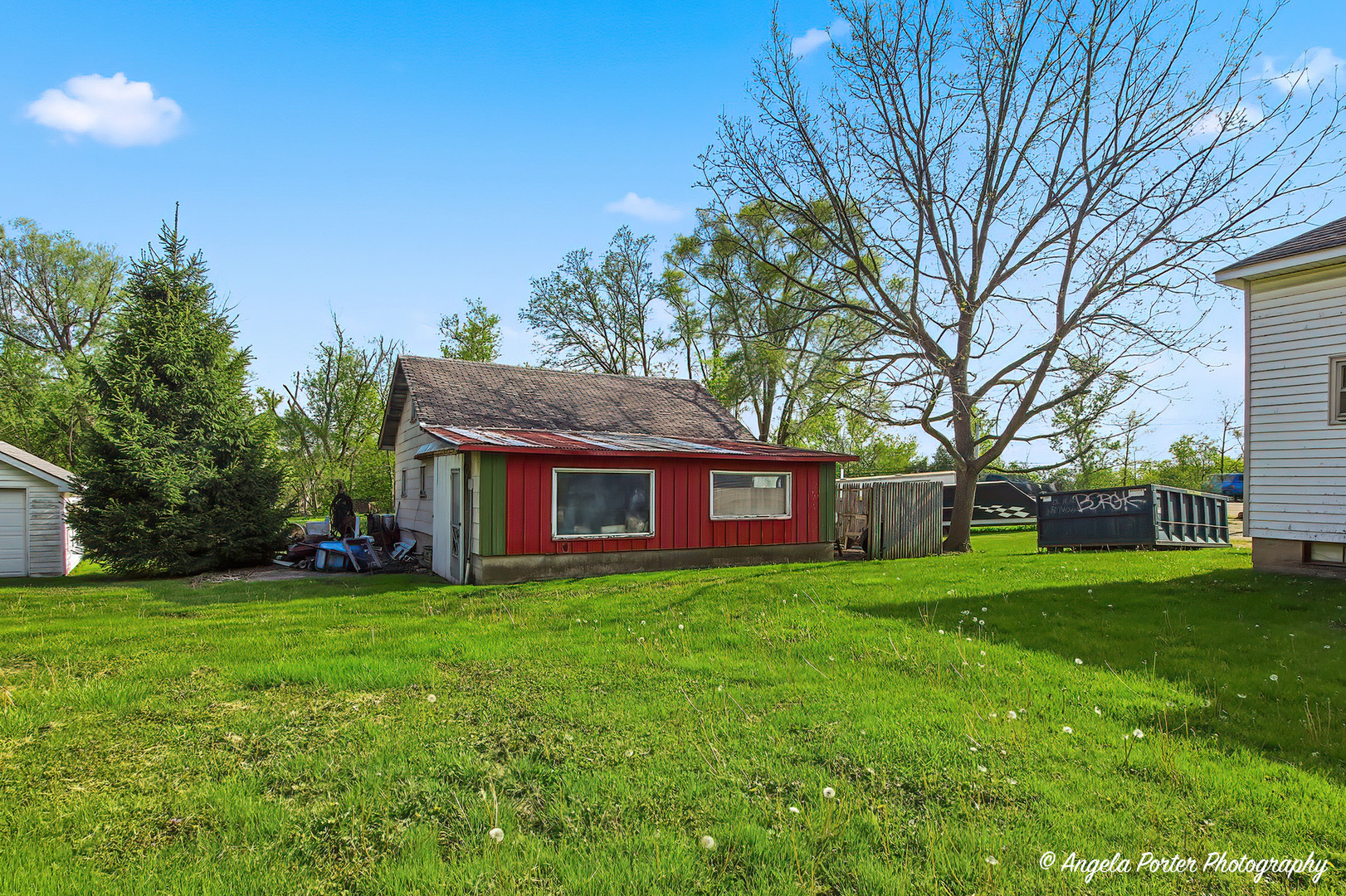 42169 N Lake Avenue, Antioch, IL 60002