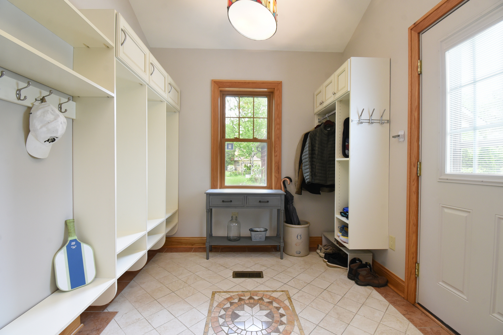 234 Southcote Road, Riverside, IL 60546