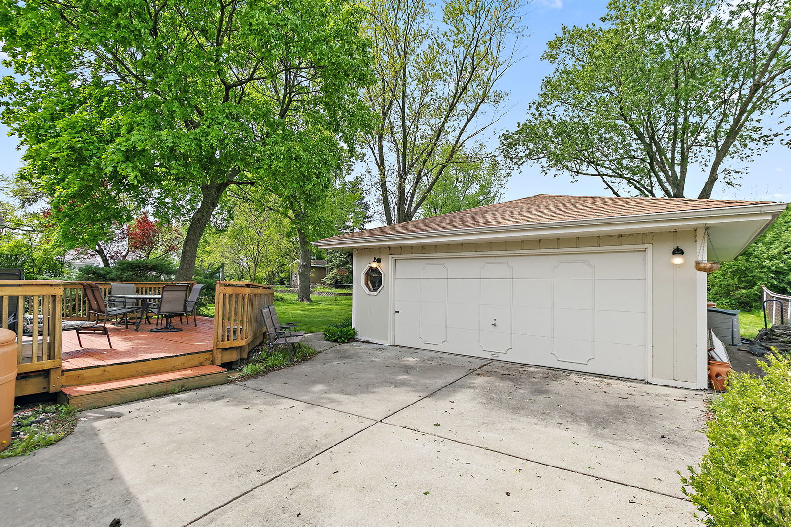 616 Grace Lane, Schaumburg, IL 60193