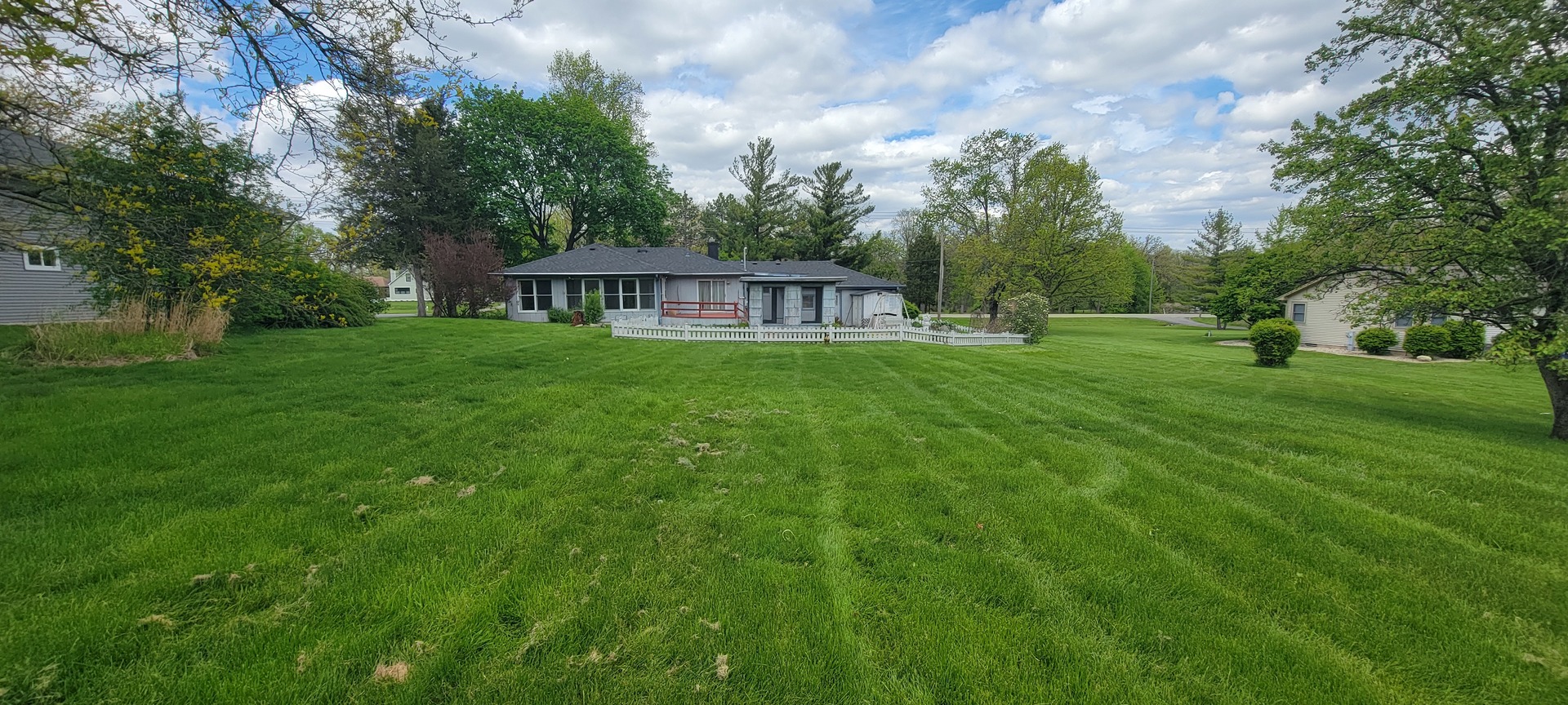 24049 W Grass Lake Road, Antioch, IL 60002