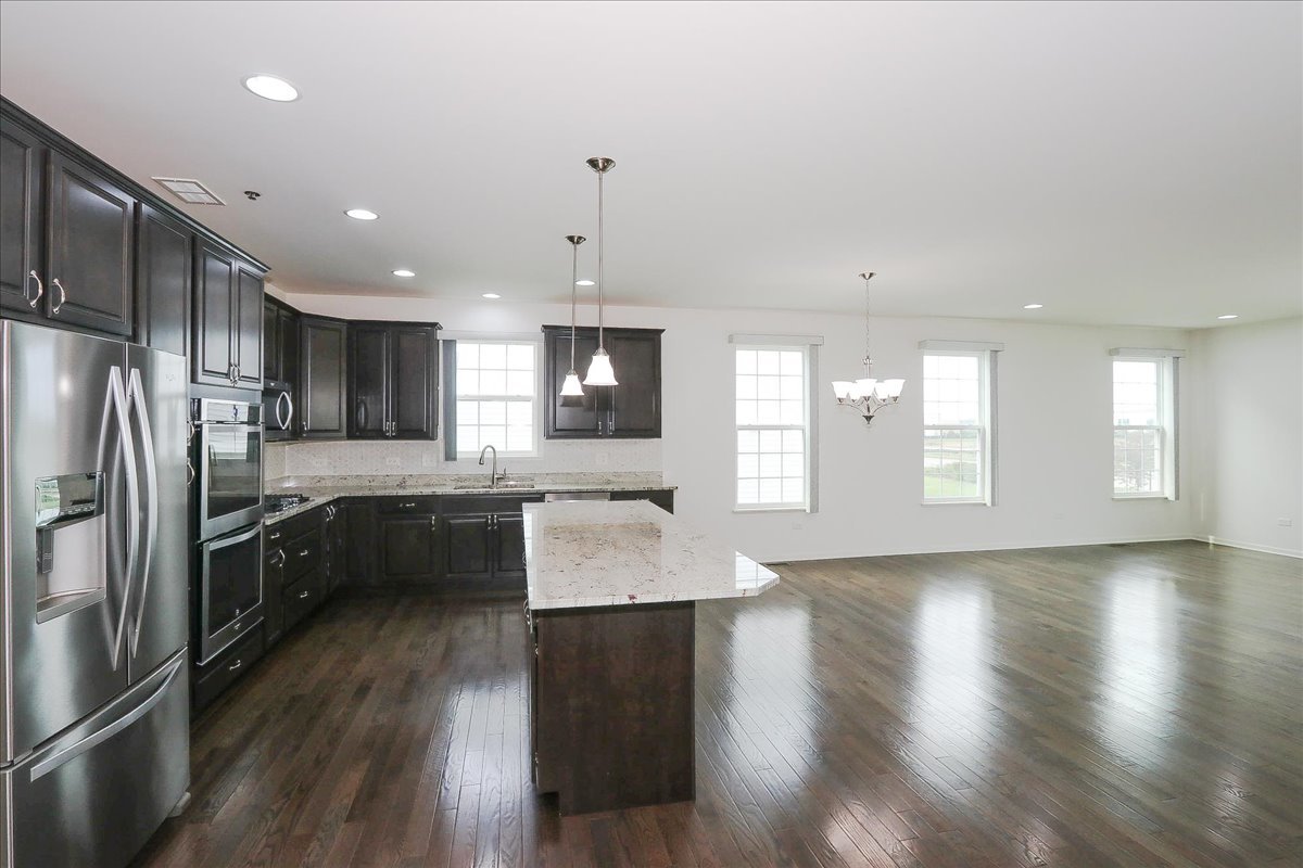 126 Abbott Court, Bartlett, IL 60103