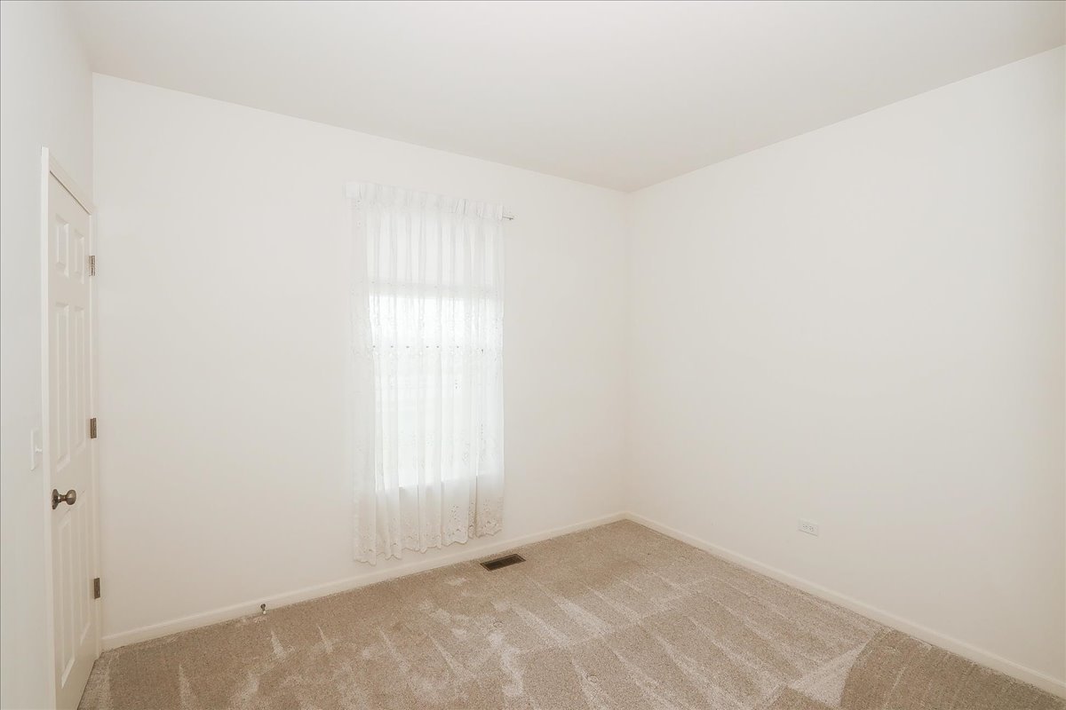 126 Abbott Court, Bartlett, IL 60103