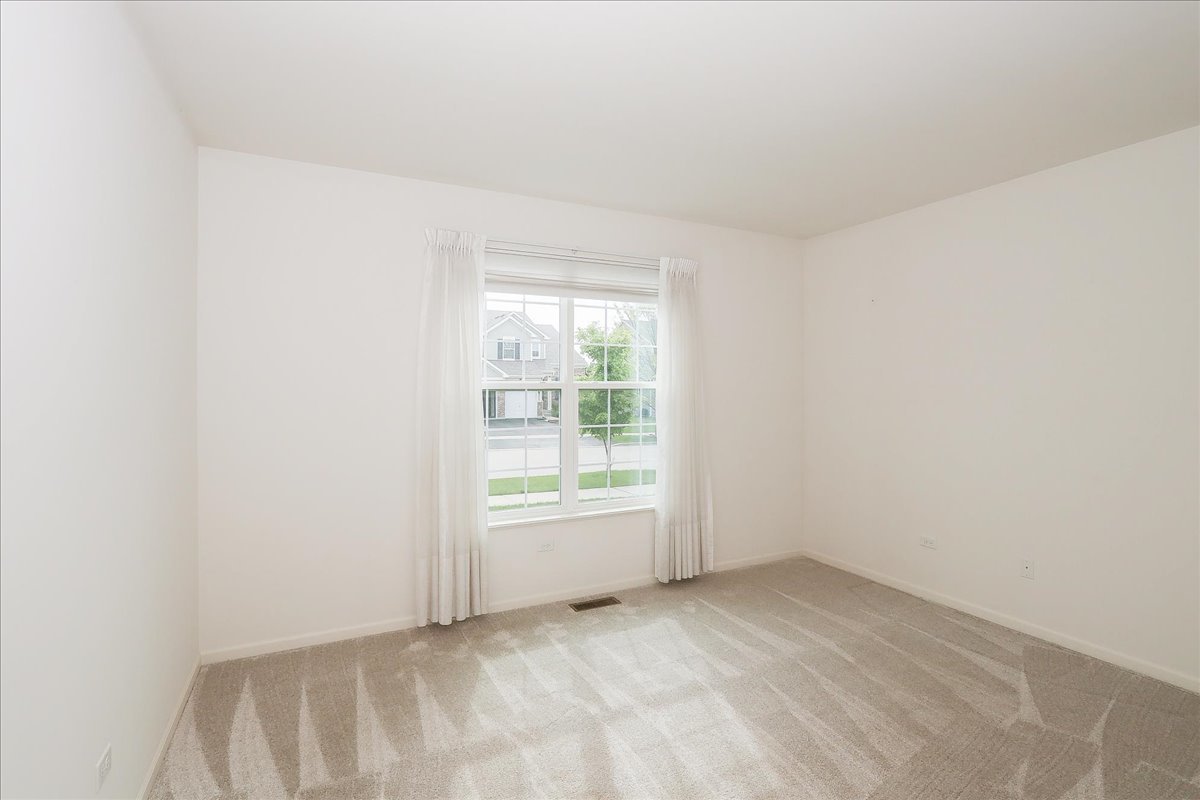 126 Abbott Court, Bartlett, IL 60103