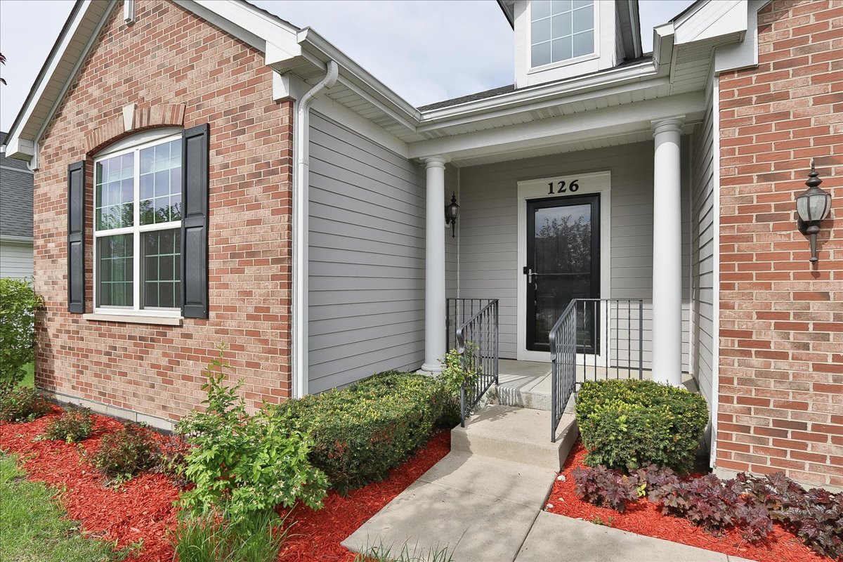 126 Abbott Court, Bartlett, IL 60103