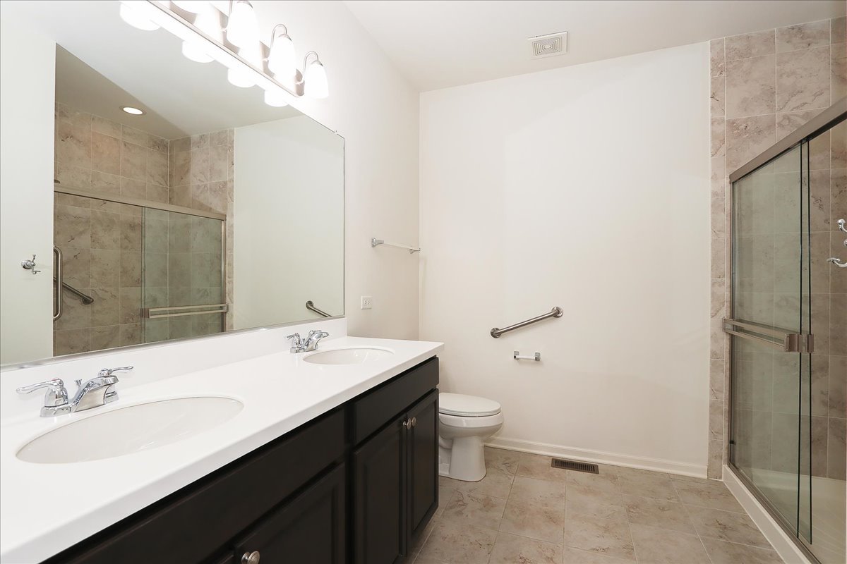 126 Abbott Court, Bartlett, IL 60103