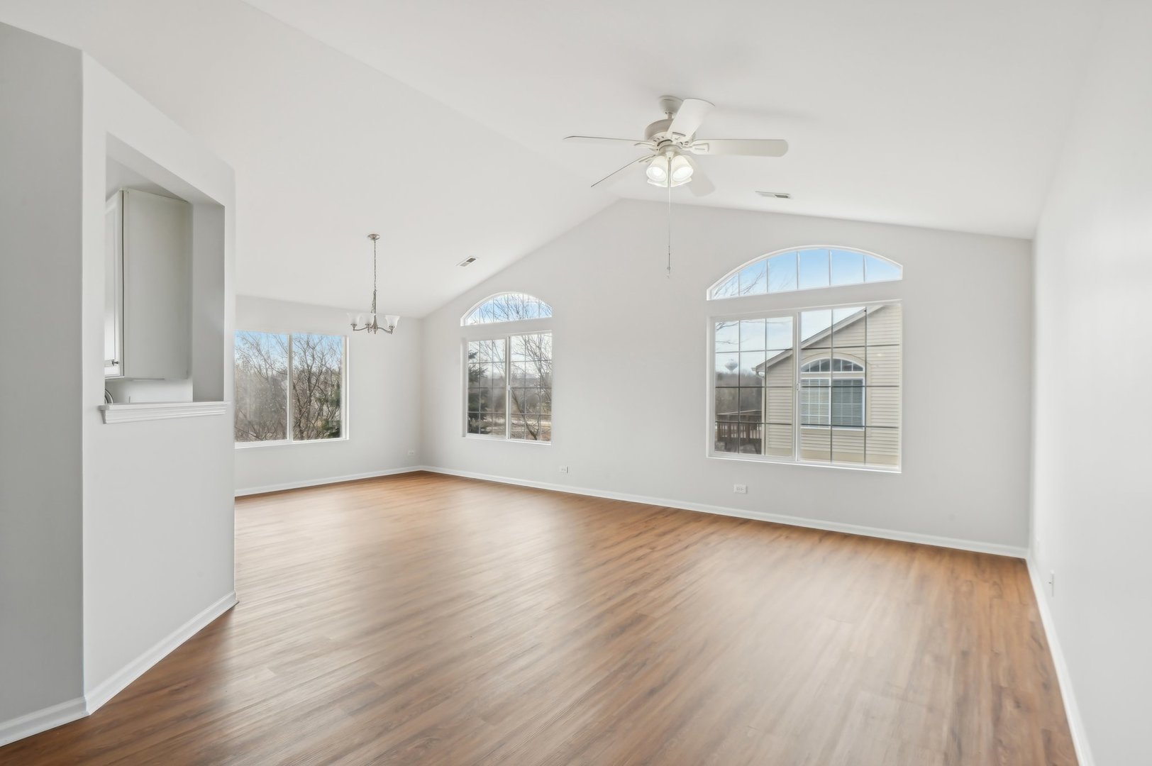 2333 Summerlin Drive #2333, Aurora, IL 60503