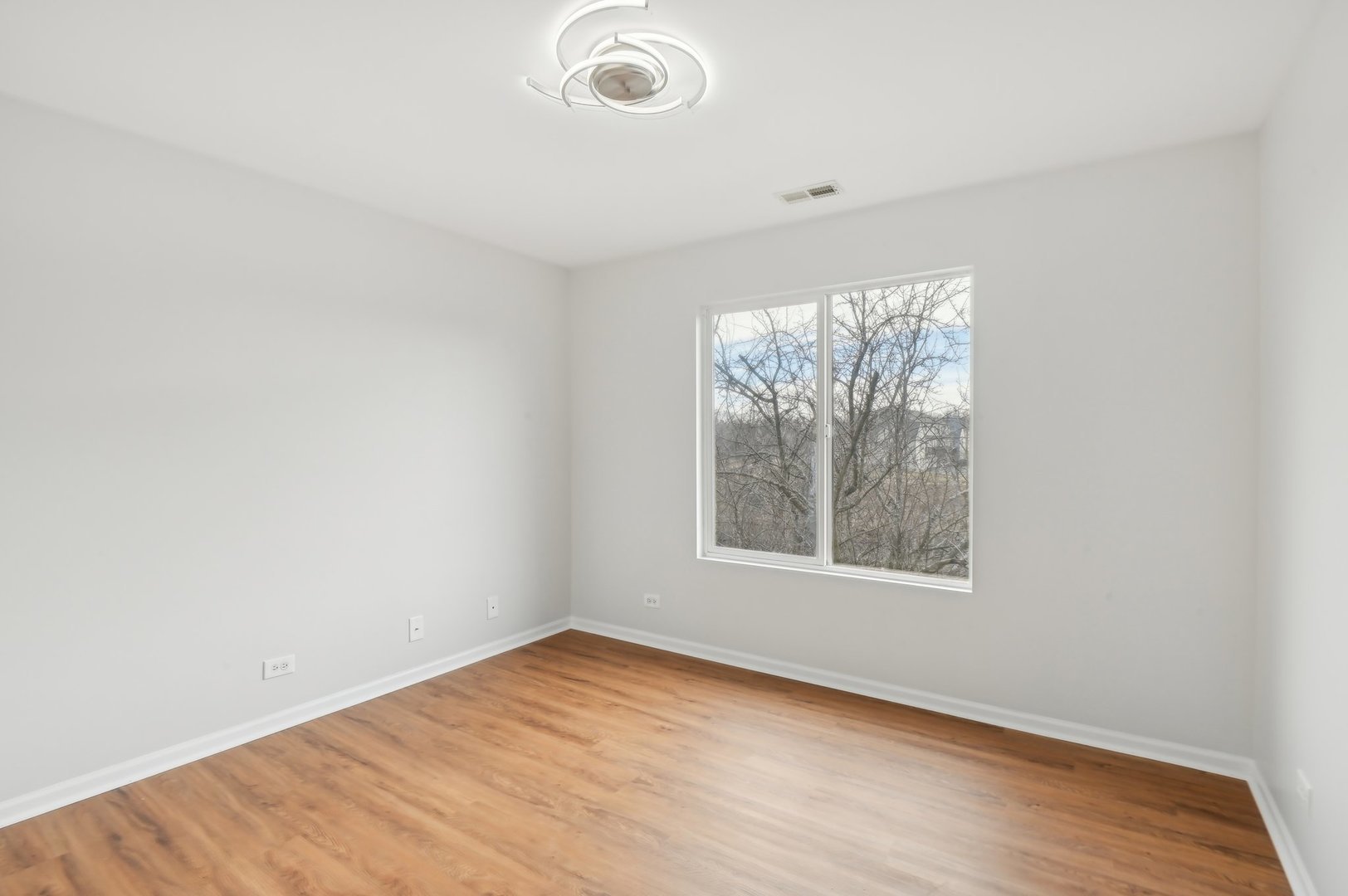 2333 Summerlin Drive #2333, Aurora, IL 60503