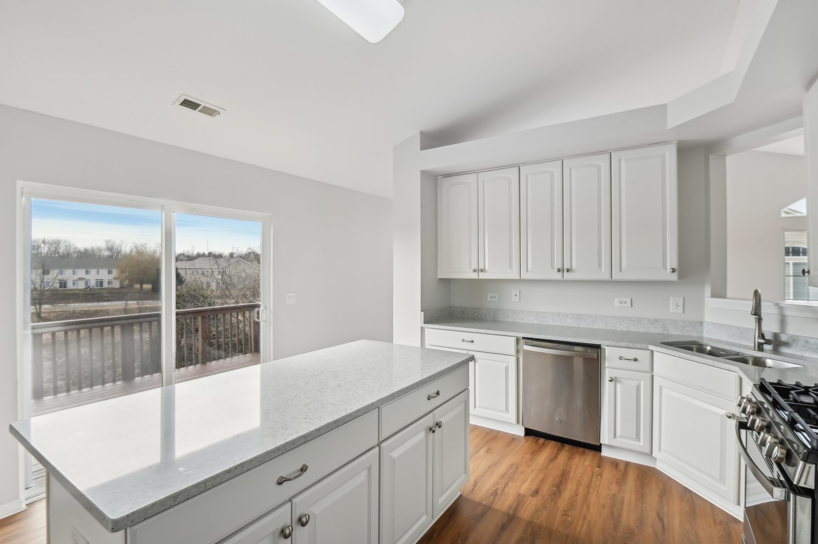 2333 Summerlin Drive #2333, Aurora, IL 60503