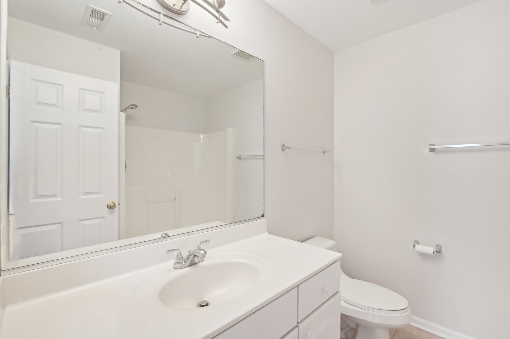 2333 Summerlin Drive #2333, Aurora, IL 60503