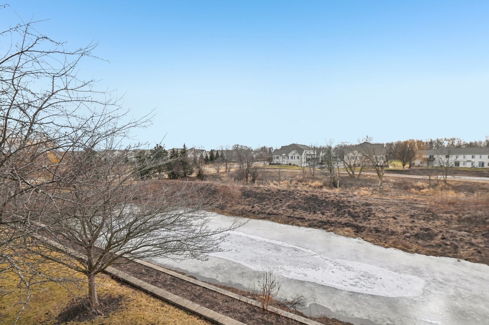 2333 Summerlin Drive #2333, Aurora, IL 60503