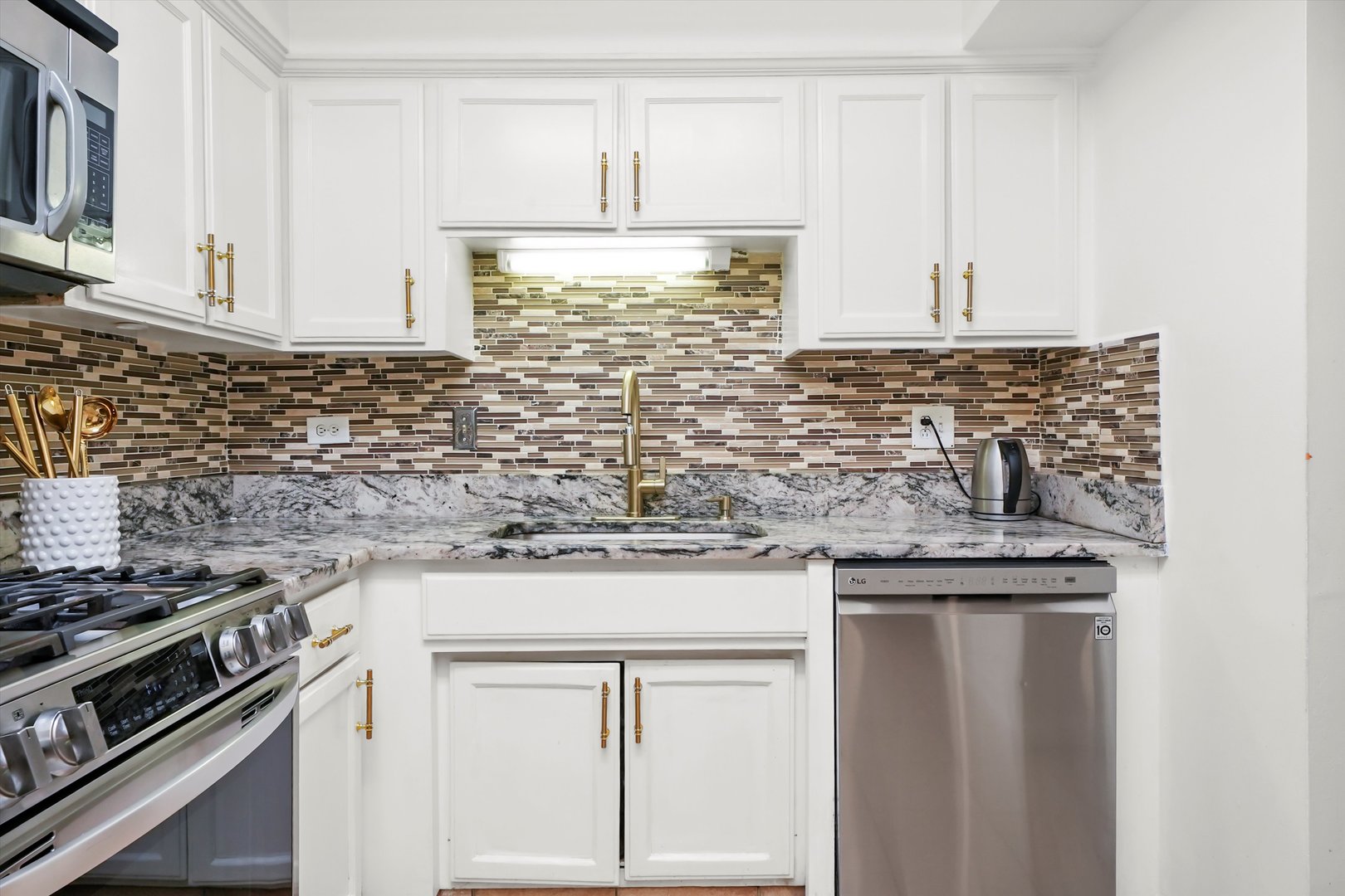 5800 W 105th Street #2C, Oak Lawn, IL 60453