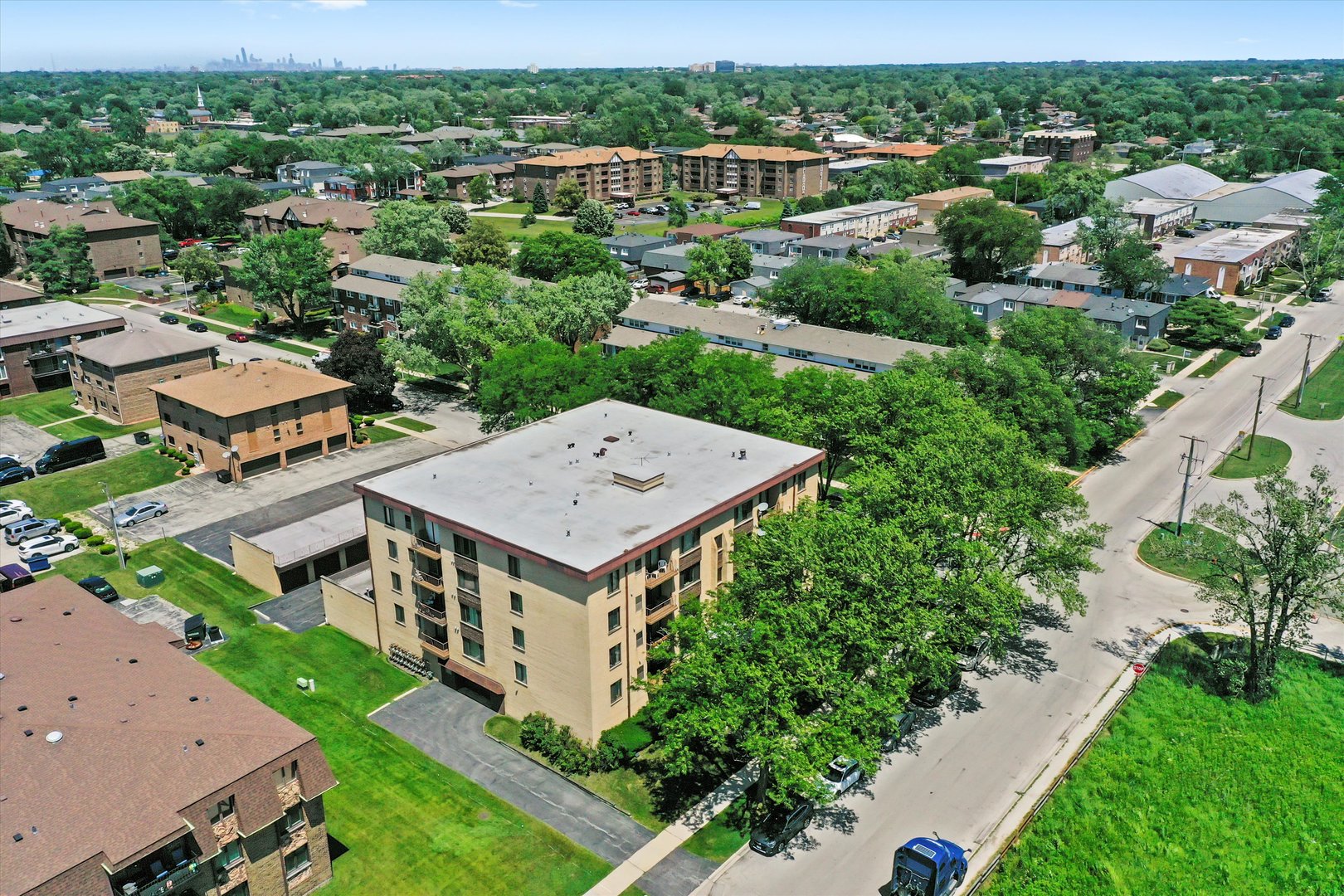 5800 W 105th Street #2C, Oak Lawn, IL 60453
