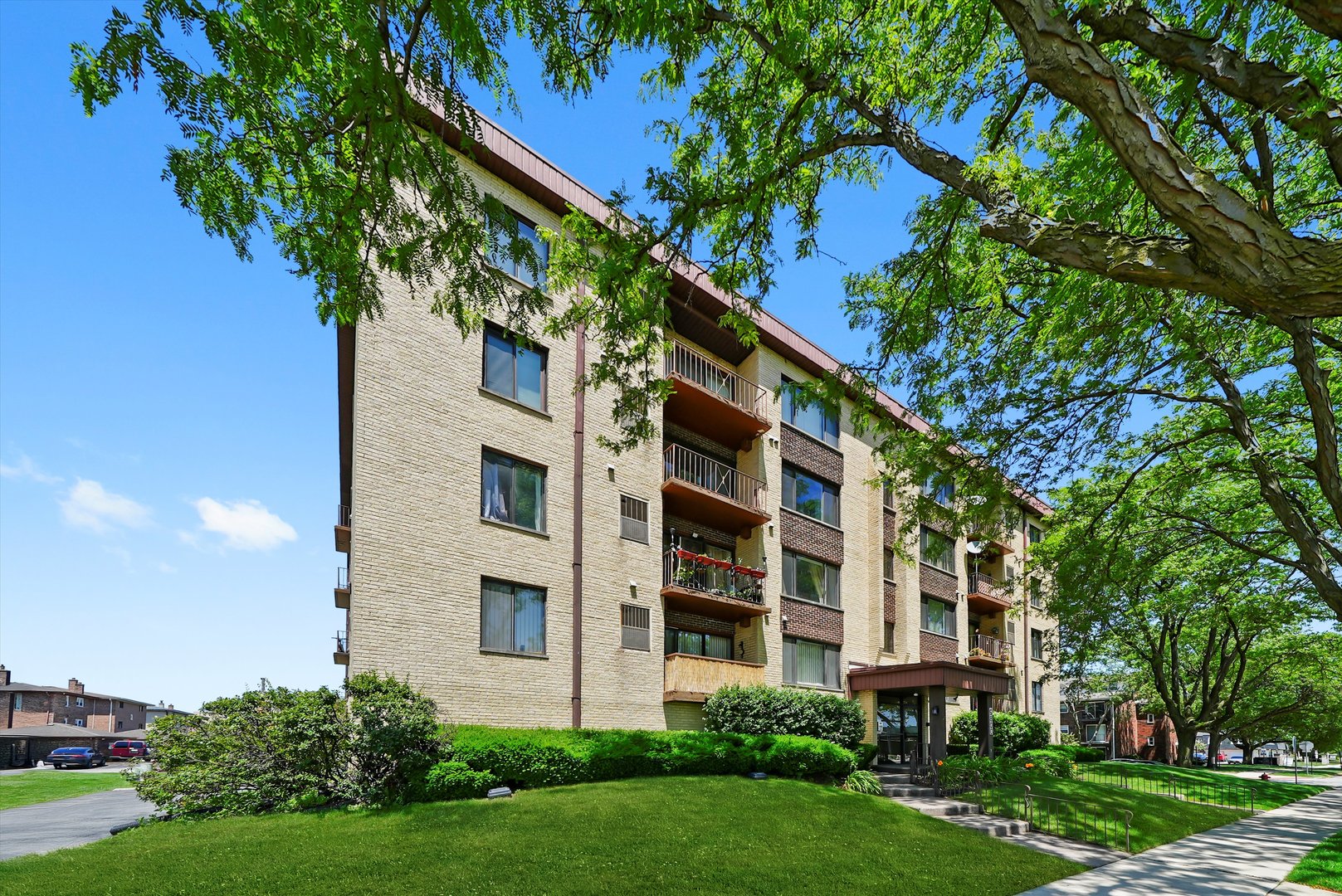 5800 W 105th Street #2C, Oak Lawn, IL 60453