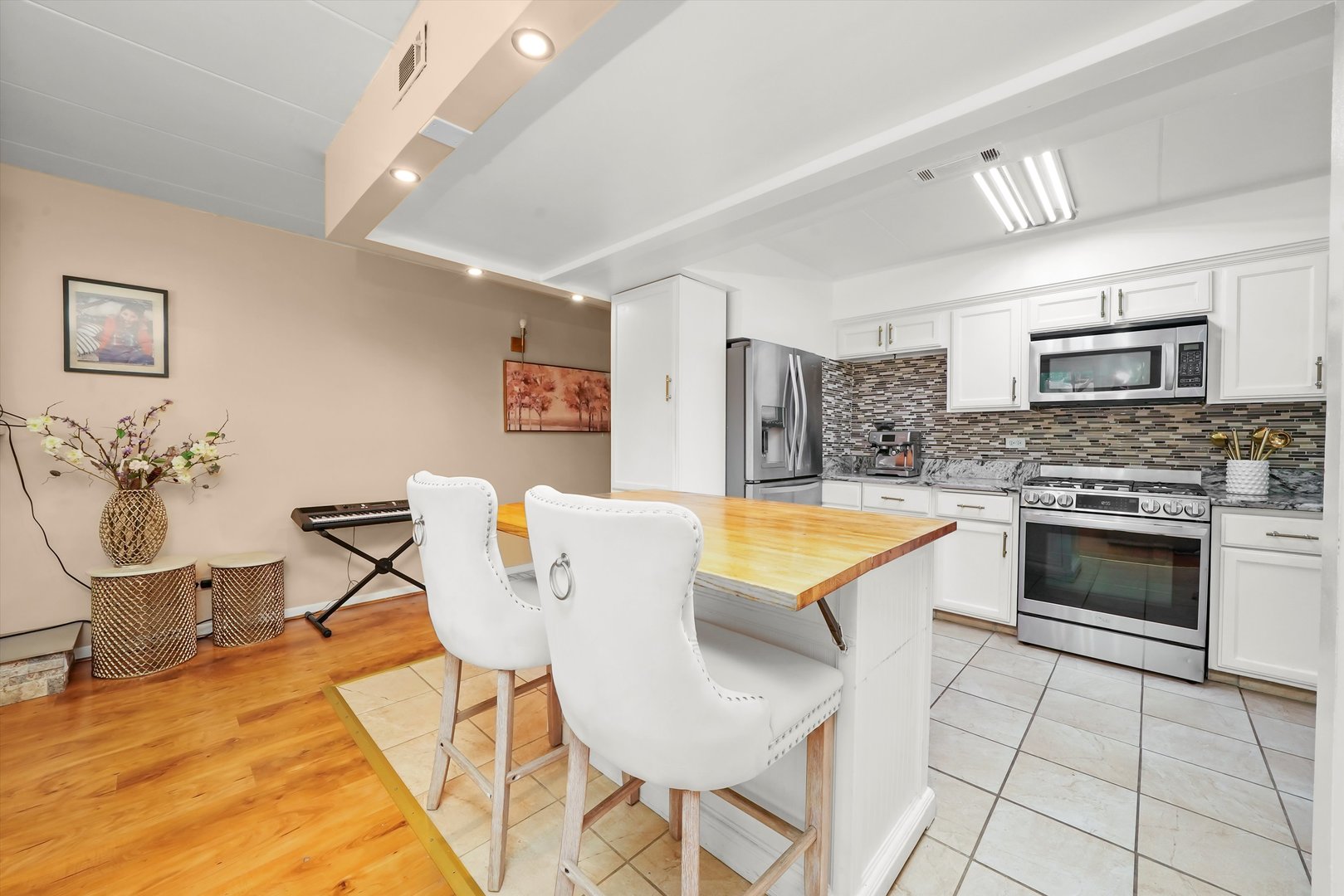 5800 W 105th Street #2C, Oak Lawn, IL 60453